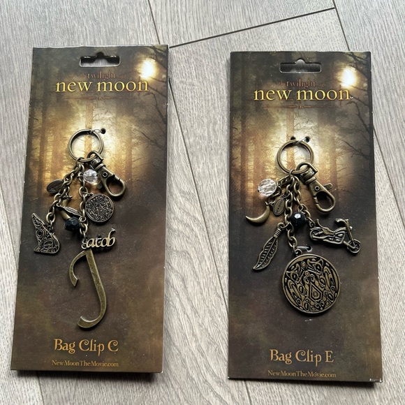 The Twilight Saga: New Moon Keyring/Bag Clips Combo - Picture 1 of 2